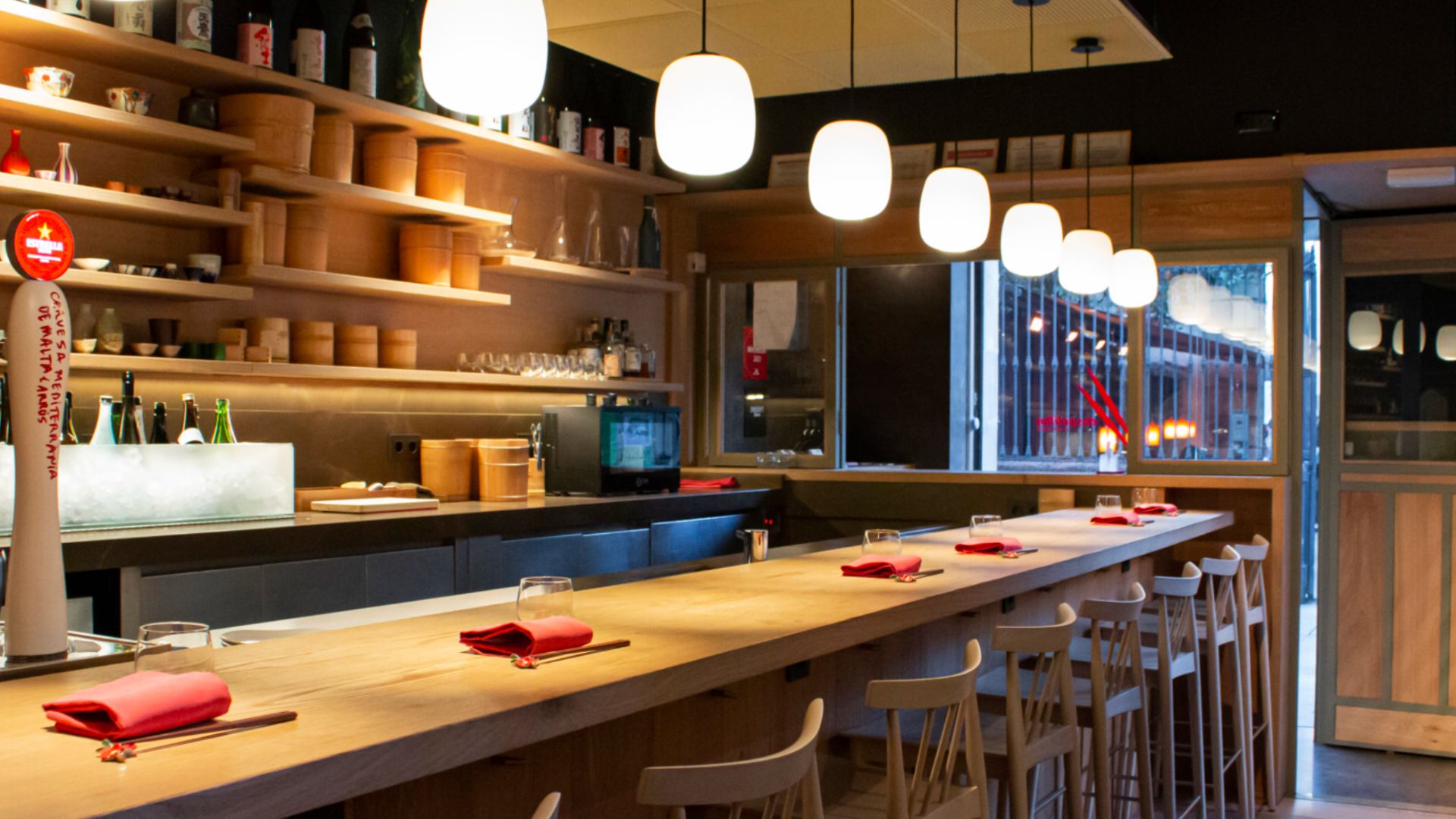 dos palillos asian tapas barcelona