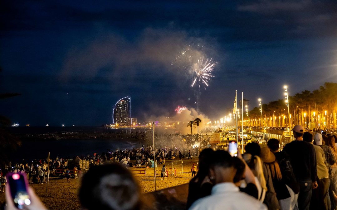 Sant Joan Festival in Barcelona: Dinner & DJs by the Sea | CDLC